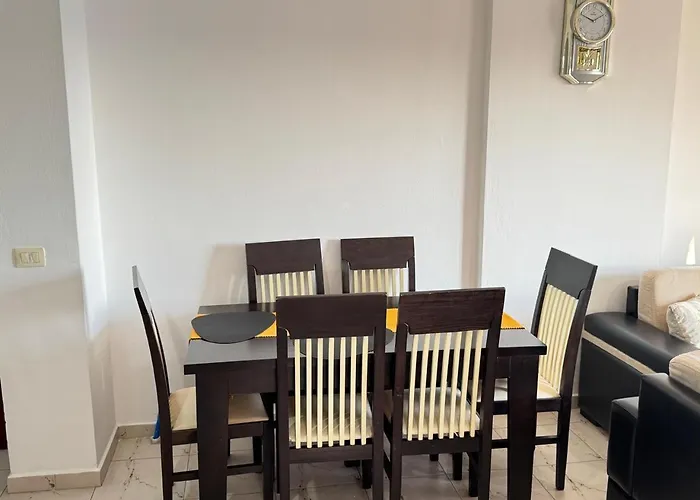 Beachfront 2 Bedrooms *