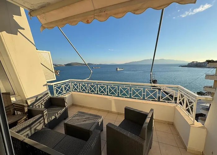 Beachfront 2 Bedrooms